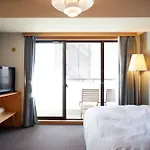 Shibuya Apartment Shinsen
