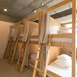 Hostel Den