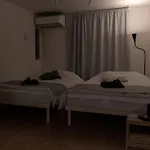 Yy House