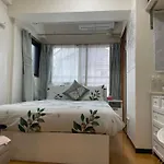 新宿安靜の家-A Quiet Home In Shinjuku - A 26 Square Meter Double Bed Room That Feels Like Home