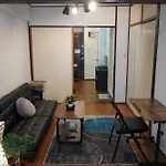 恵比寿駅から徒歩1分 渋谷3分 新宿10分 30M2でゆったり 最高の立地 302号室
