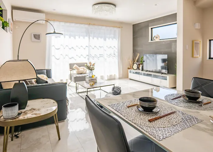 桜の川18 5 Minutes Htsudai Station, 1 Minute Train To Shinjuku, 120㎡ Villa, Four Bedrooms