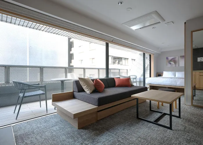 Premium Apart Monday Ginza East