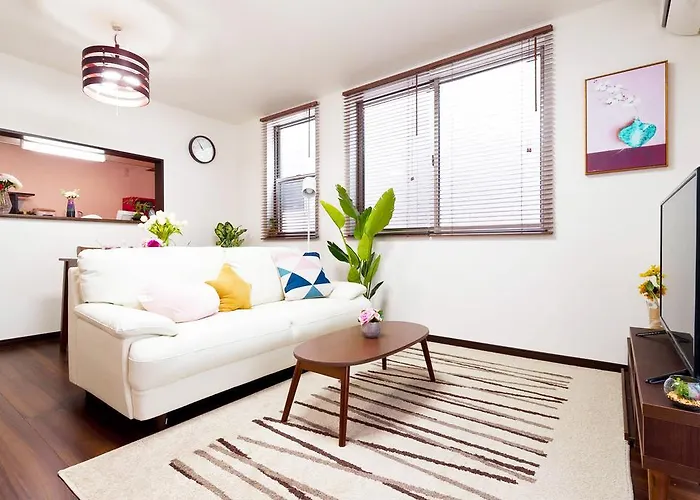 Shinjuku Luxury Three Floor House
