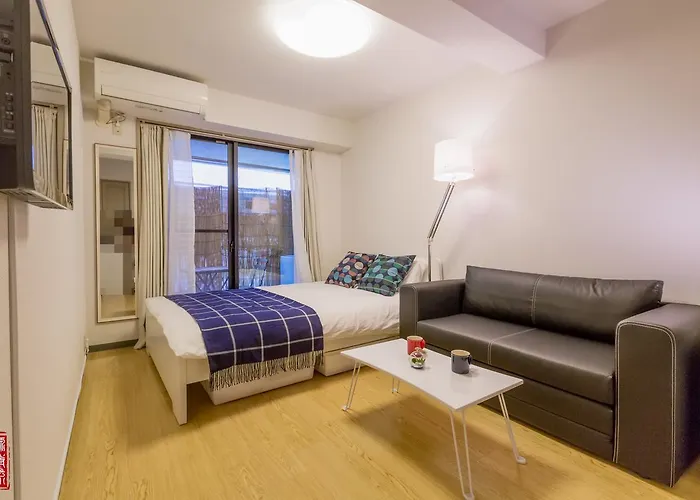 F02 Shinjuku Kabukicho (Adults Only)