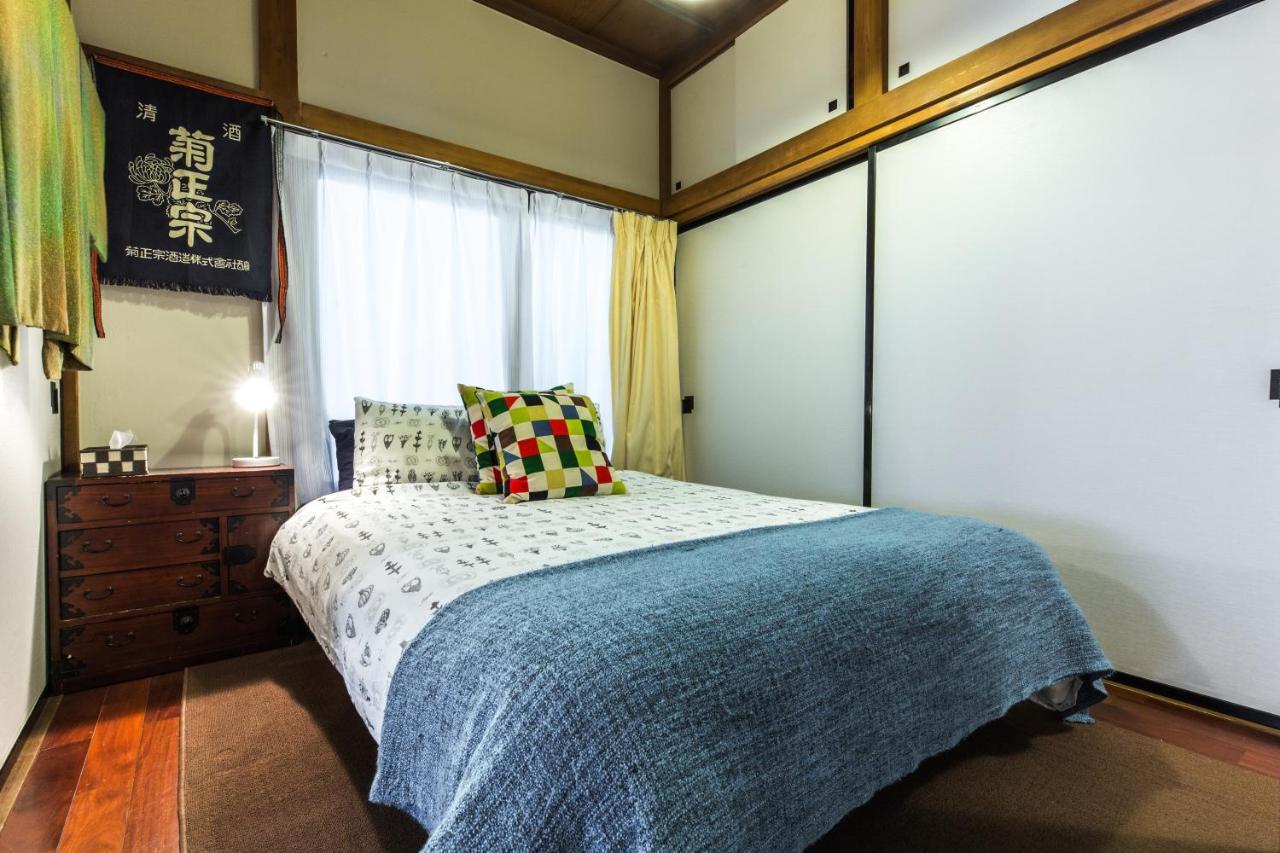 Samurai House - Large Family House, West Shinjuku Holiday home