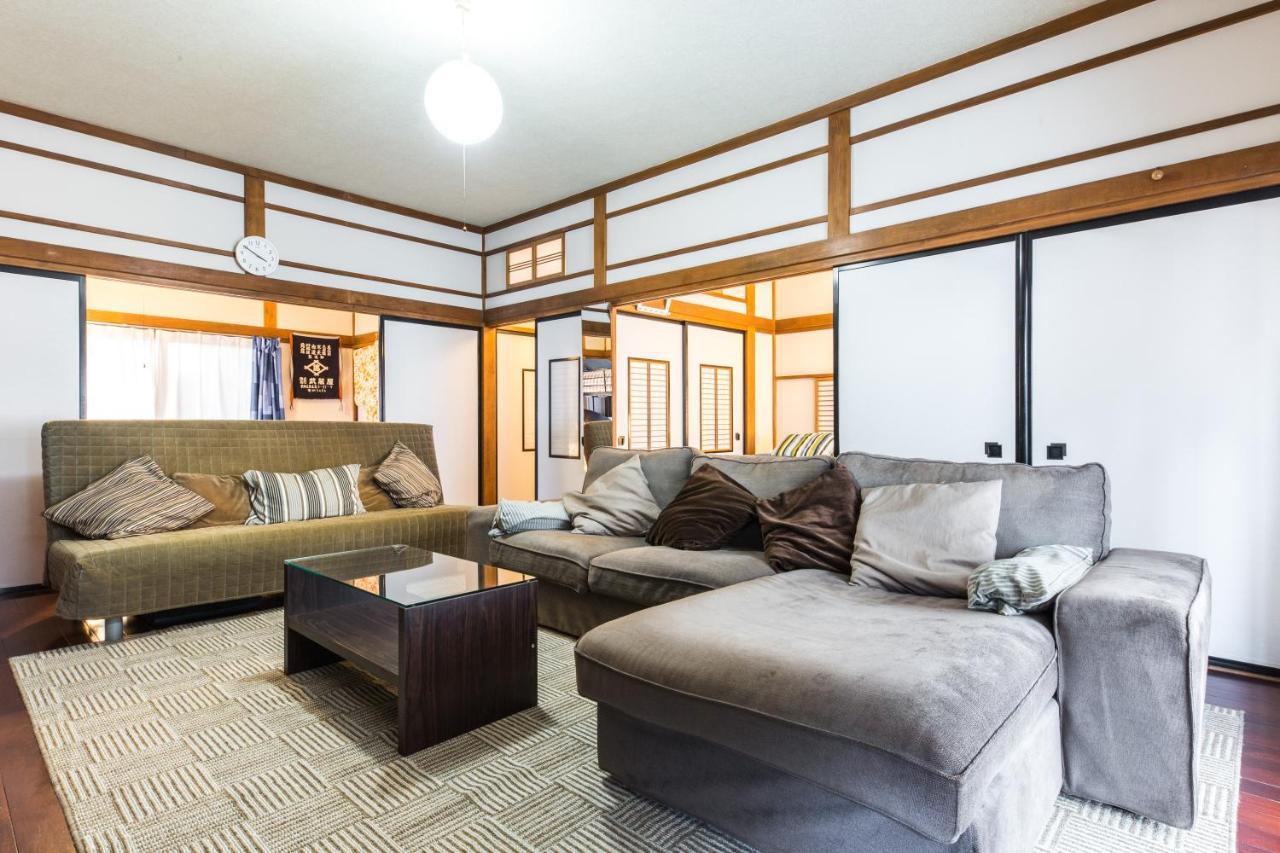 Samurai House - Large Family House, West Shinjuku *