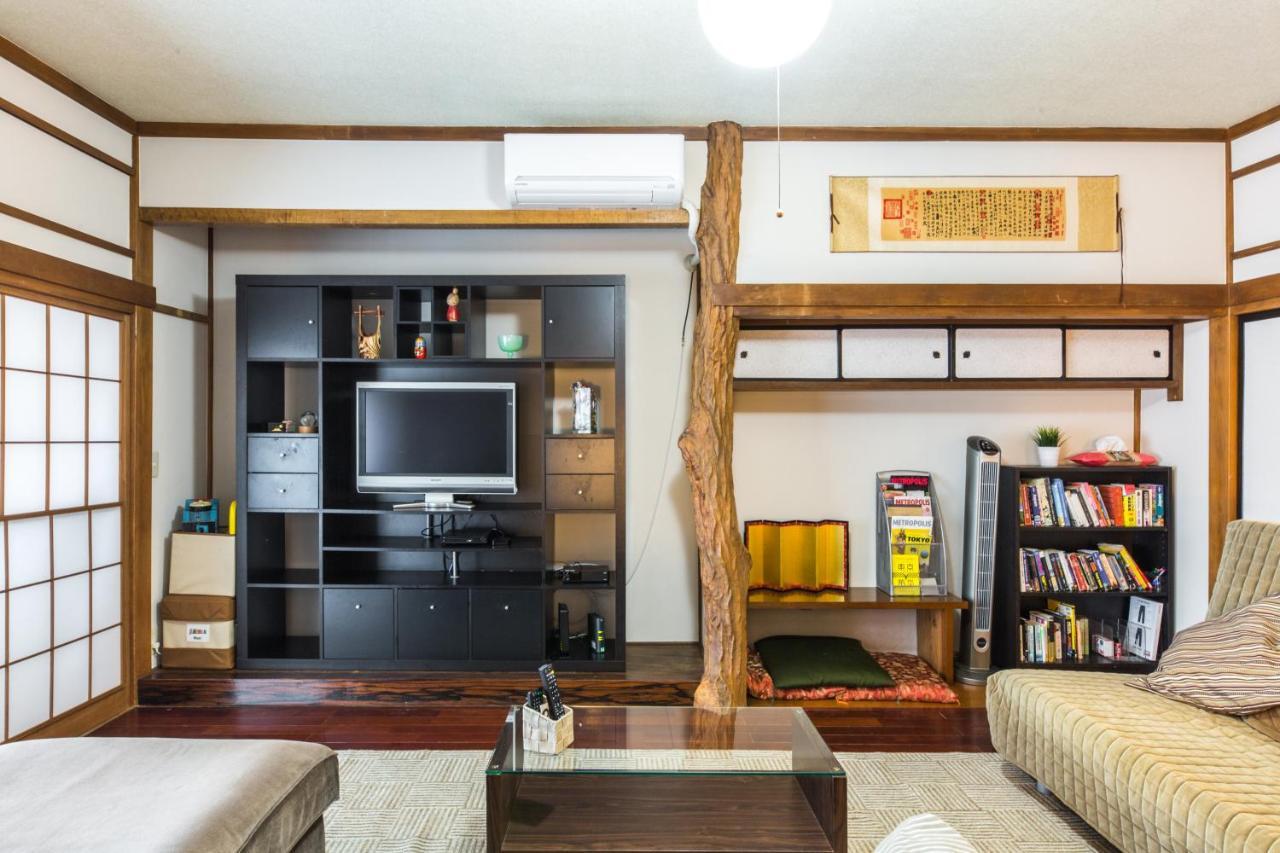 Samurai House - Large Family House, West Shinjuku Holiday home