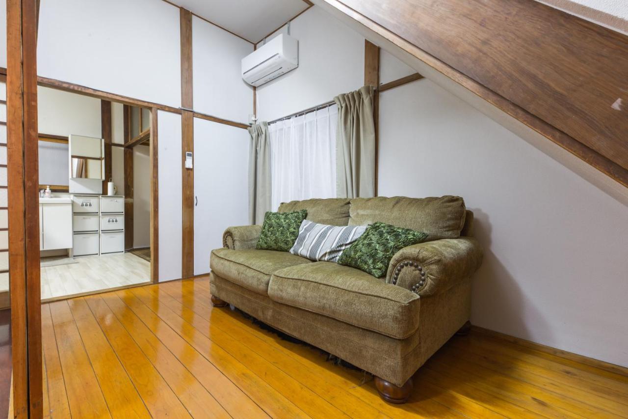 Samurai House - Large Family House, West Shinjuku Holiday home *