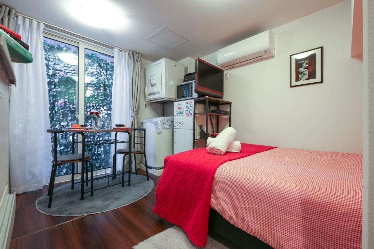 North With Private Entrance Hotel 3*