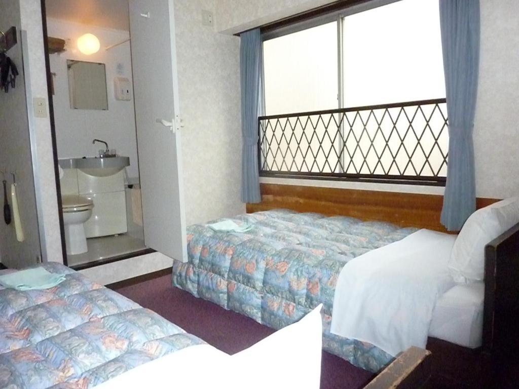 Otsuka Hotel 2*