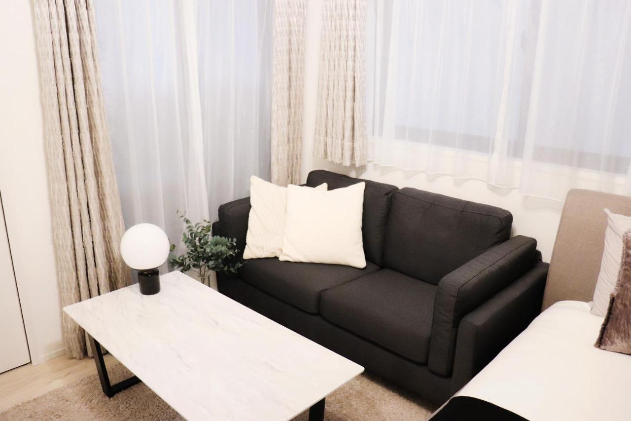Apartment Give Araiyakushi *