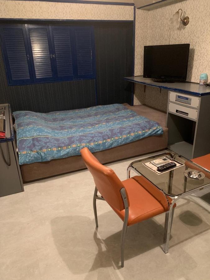 Dolphin Hotel 2*