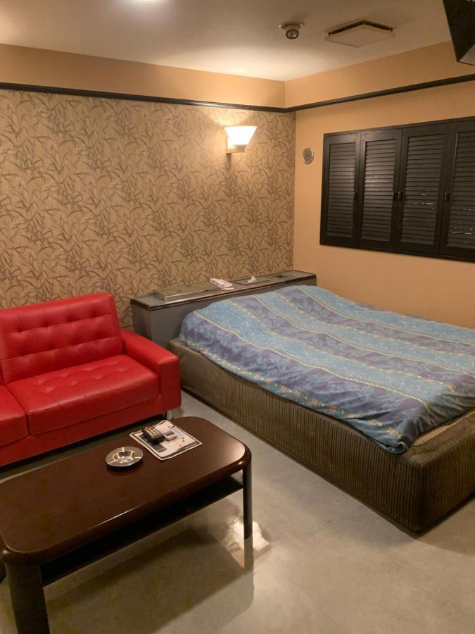 Dolphin Hotel