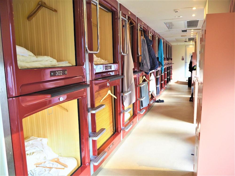 Hostel Oak *