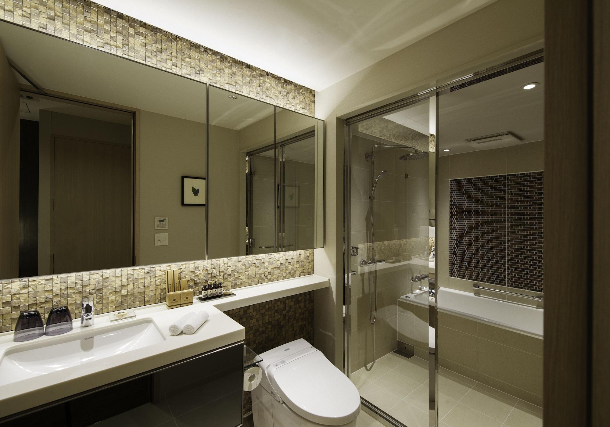 Oakwood Premier Hotel 5*