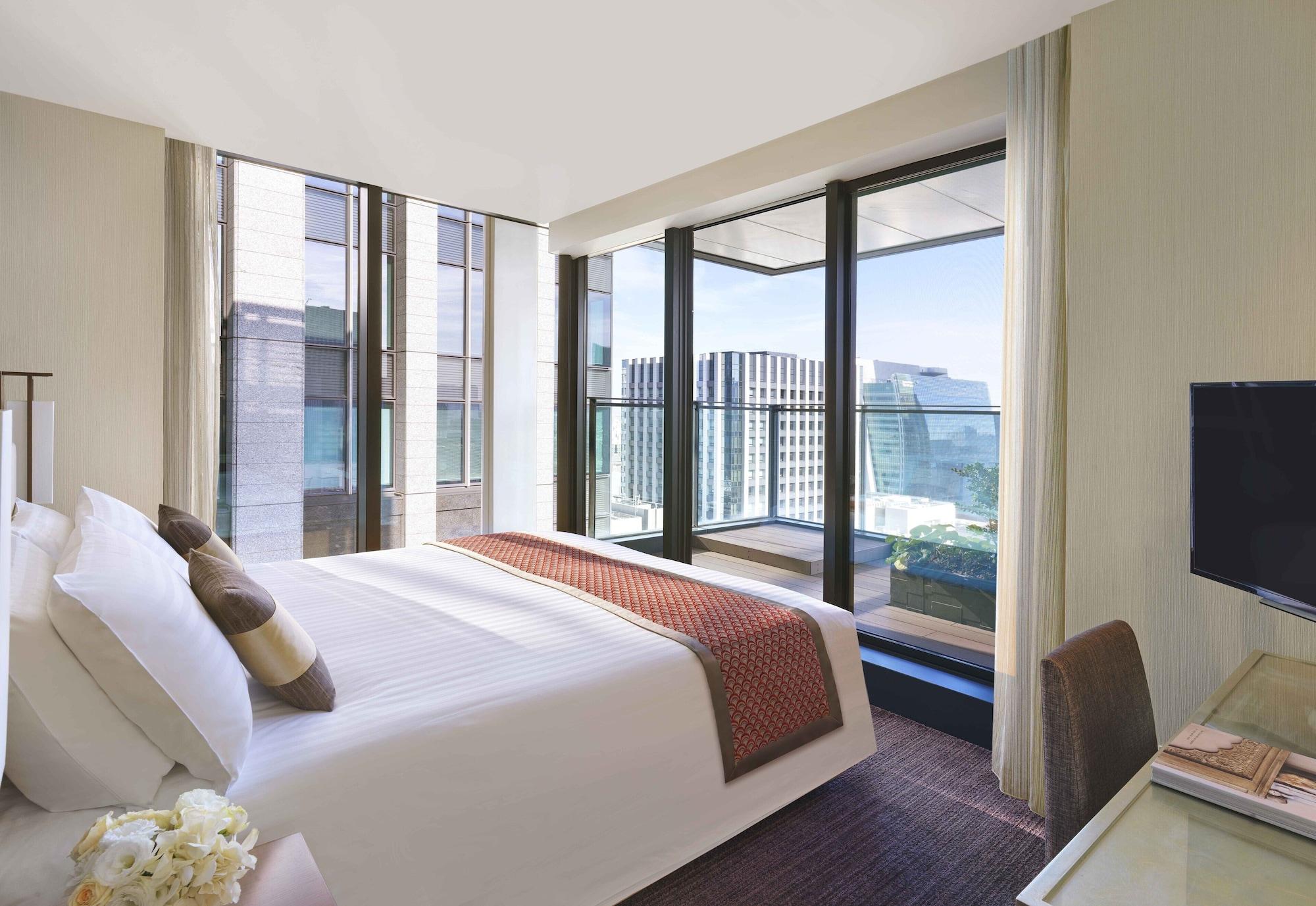Oakwood Premier Hotel 5*