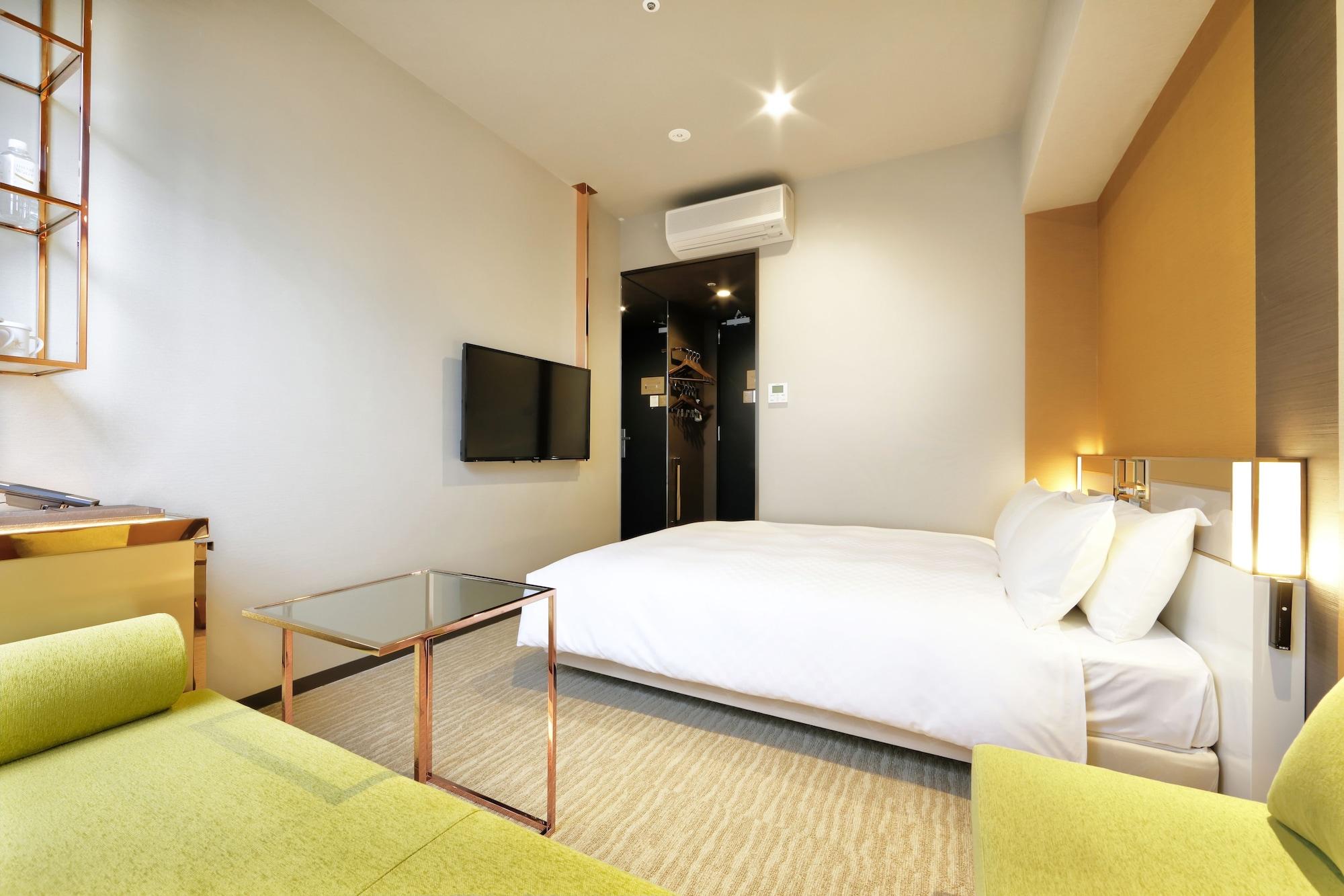 Candeo Roppongi 4*