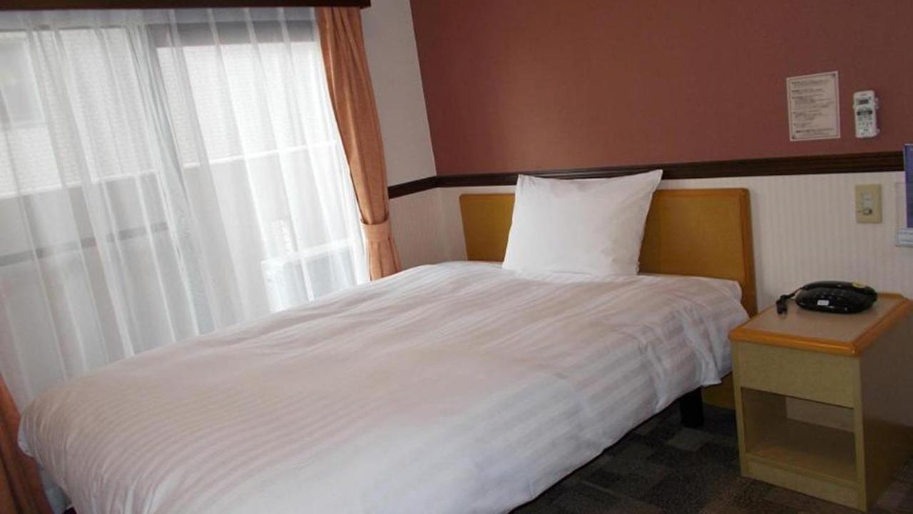 Toyoko Asakusa Senzoku Tsukuba Express Hotel