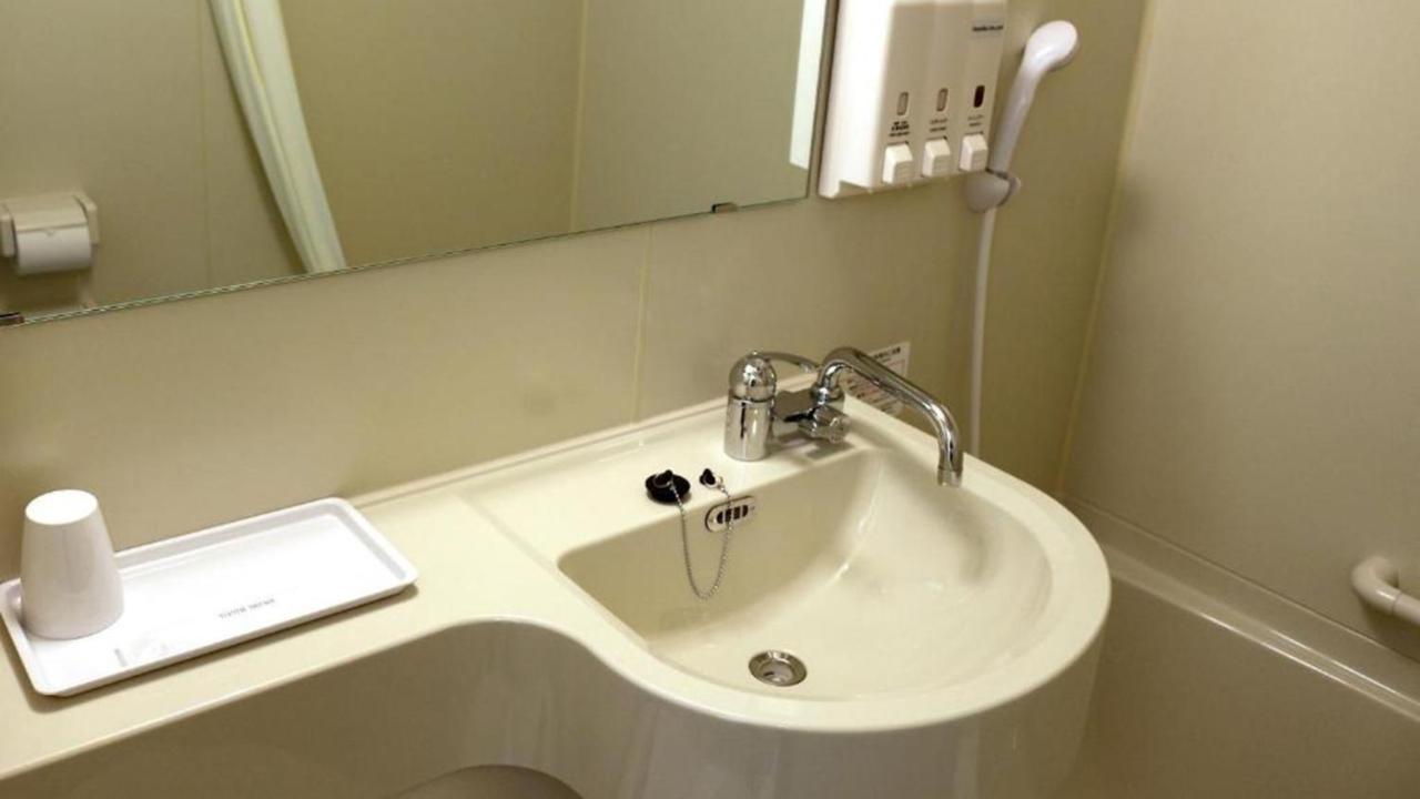 Hotel Toyoko Asakusa Senzoku Tsukuba Express