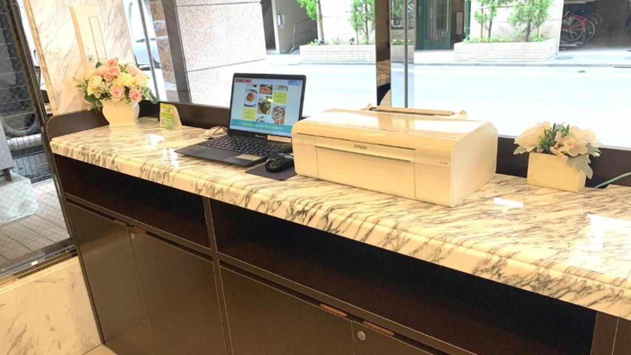 Toyoko Nihombashi Mitsukoshi Mae A4 3*
