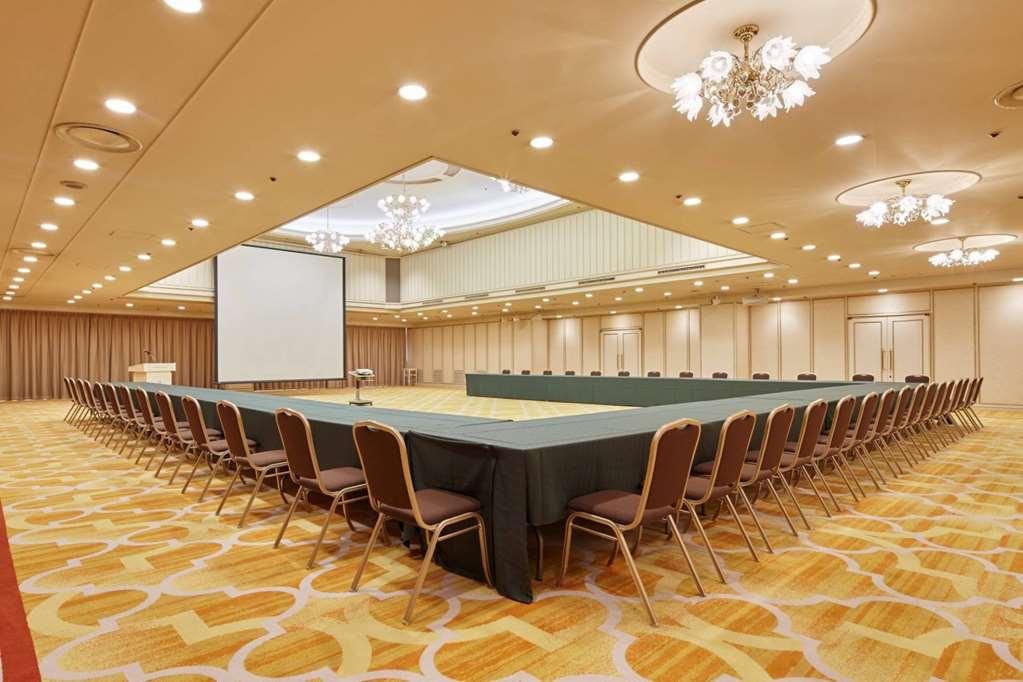 Tokyo Prince Hotel 4*