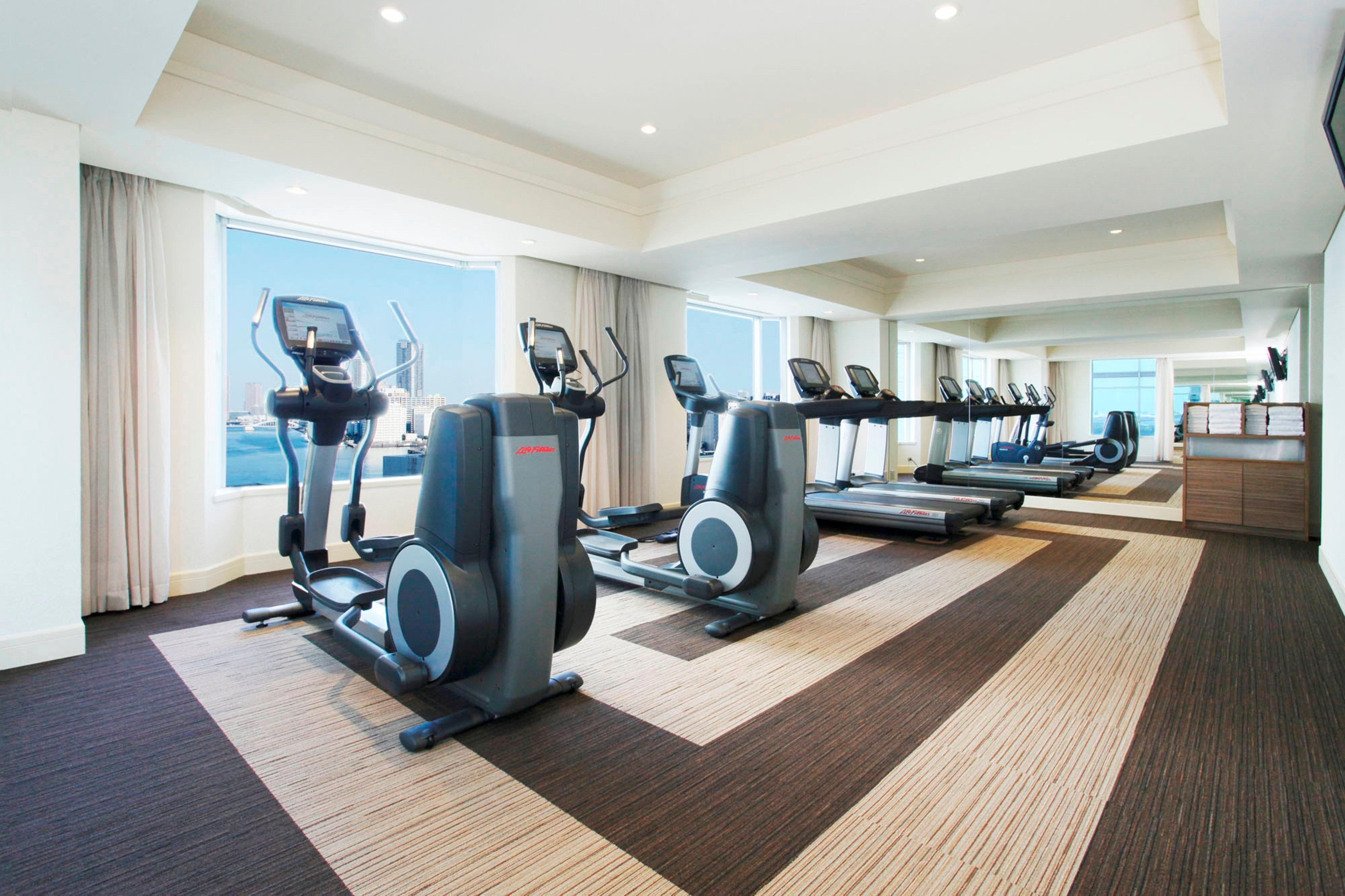Hotel Intercontinental Bay By Ihg 5*