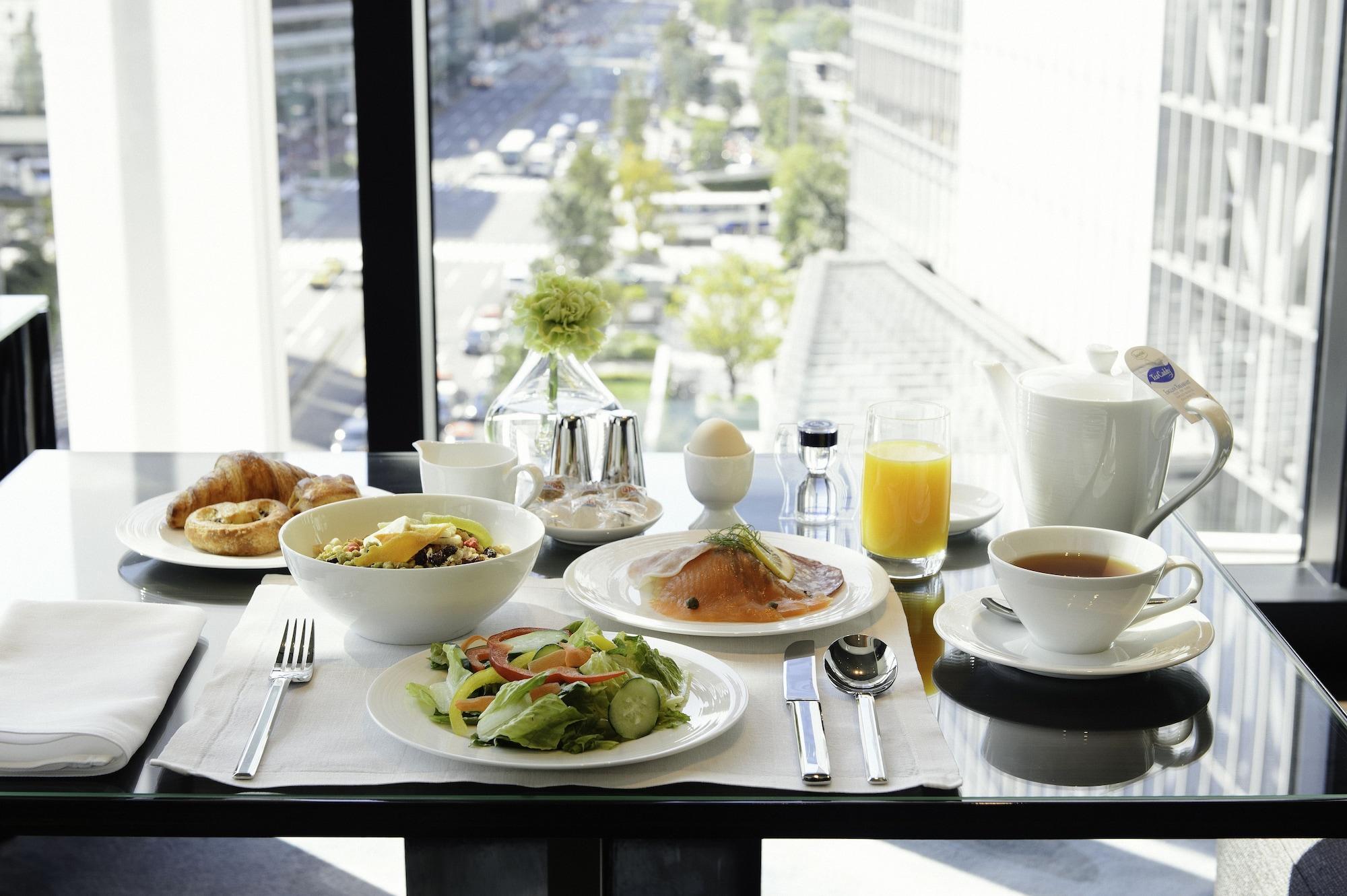 Hotel Oakwood Premier