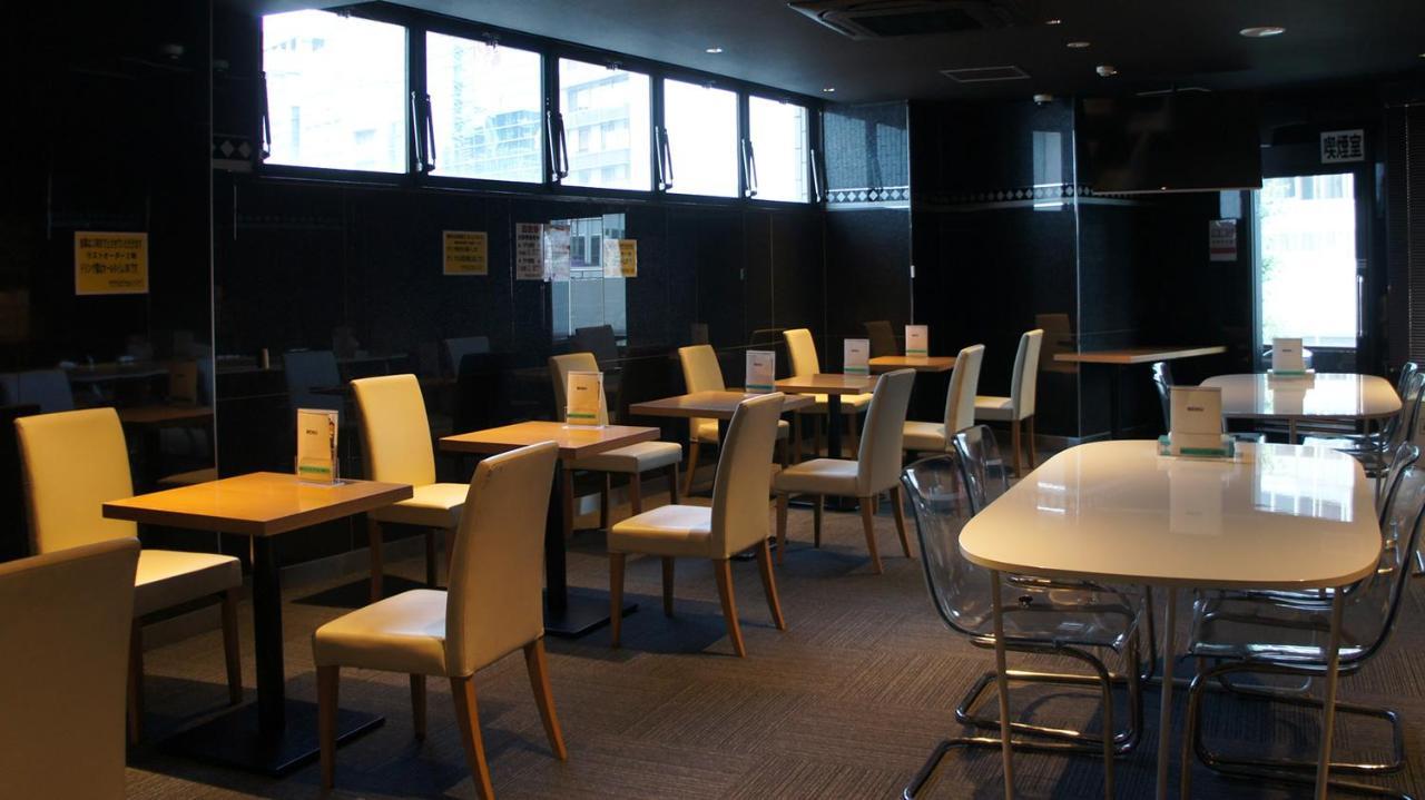 Men Only Capsule & Sauna, Bathhouse 男性専用サウナ&カプセル Minami Roppongi Capsule hotel *