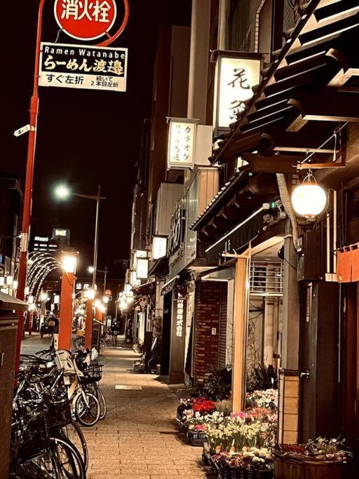 Apartment 浅草寺3分｜浅草寺駅6分｜畳寝室｜最大2~6人｜ベランダスカイツリー！空港直通！ Tokyo