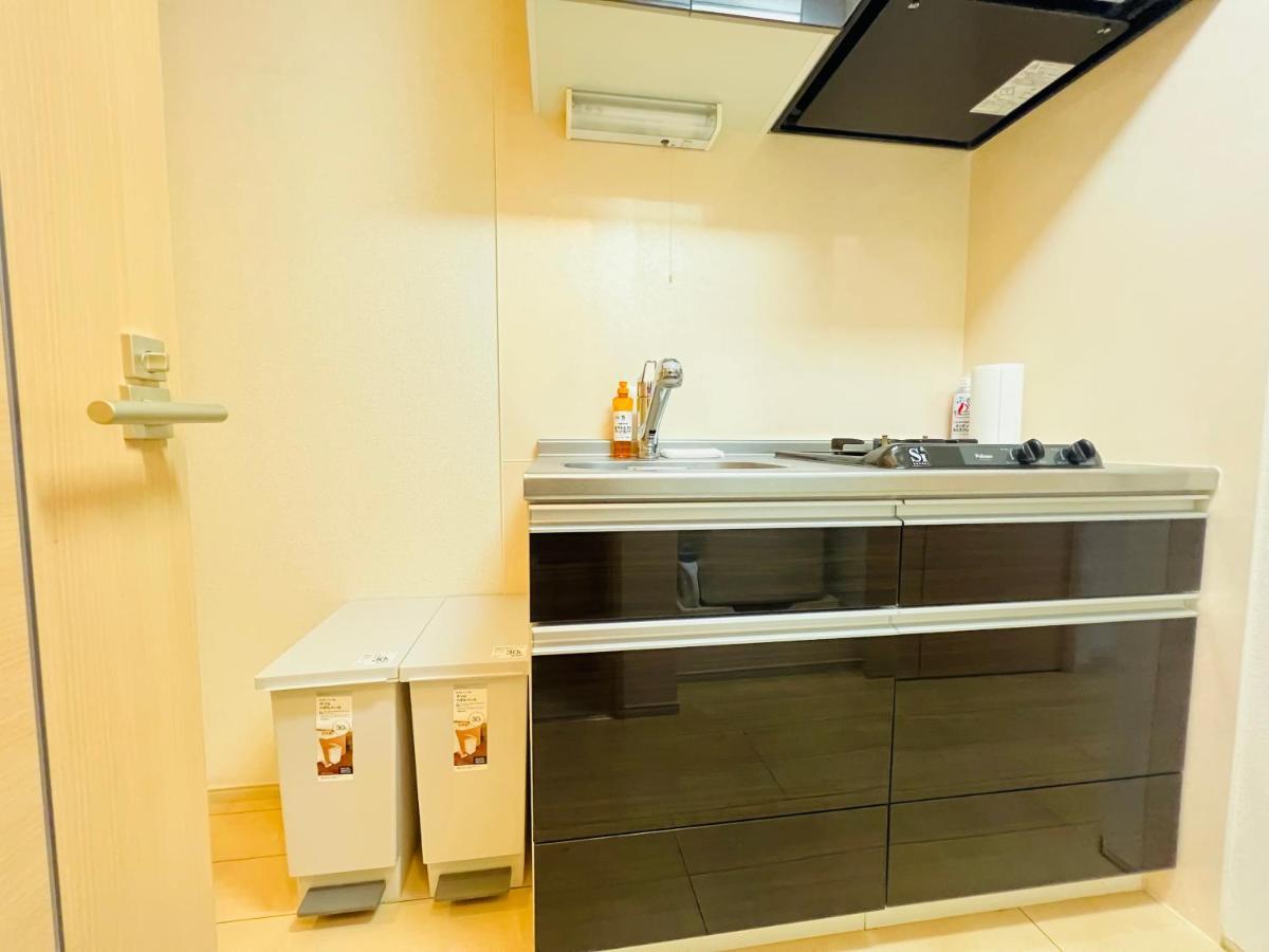 Apartment Nishishinjuku 902