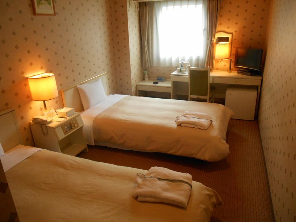 Economy hotel Bougainvillea Shinjuku Tokyo
