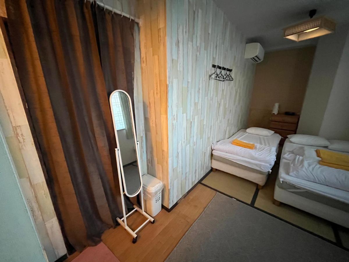 Capsule hotel Shinjuku Sky