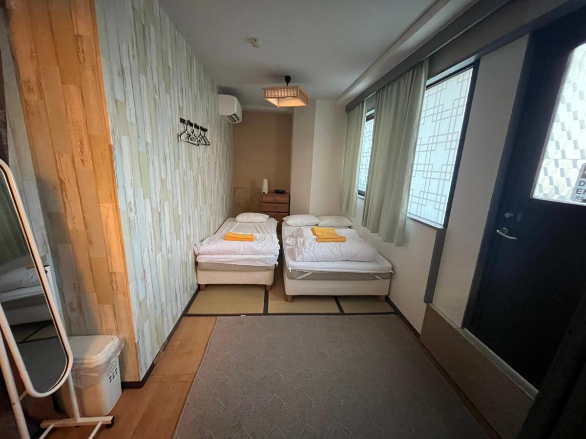Shinjuku Sky Capsule hotel