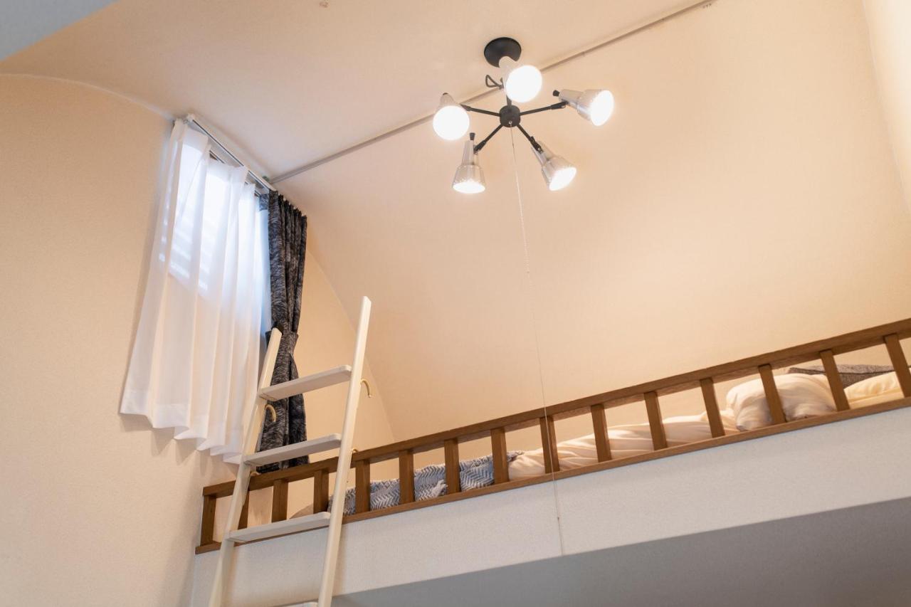 Apartment Toho Building *