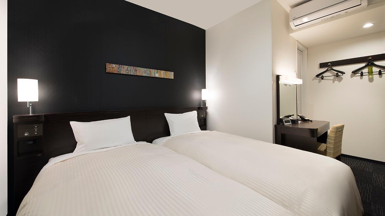 Guest1 Ueno Ekimae Hotel 3*