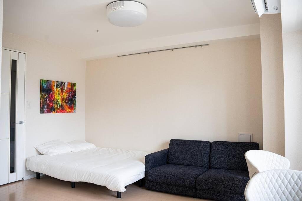 Kinshicho Sky View: Prime Location With Projector & Wi-fi Tokyo