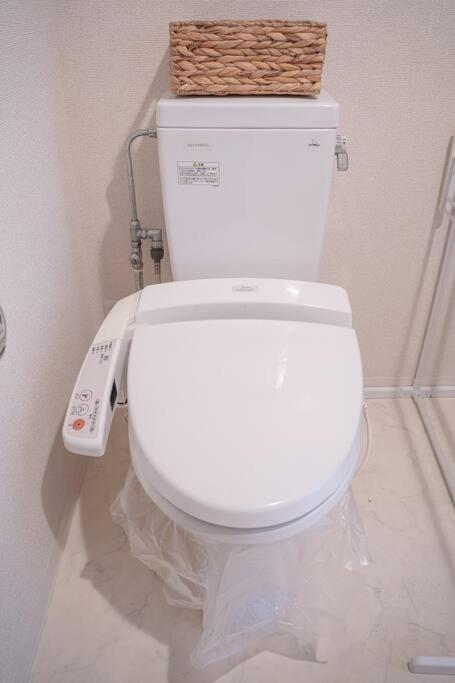 Kinshicho Sky View: Prime Location With Projector & Wi-fi Tokyo