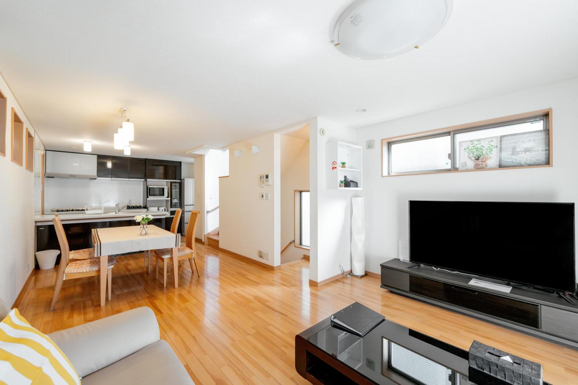 Higashi Shinjuku Modern House