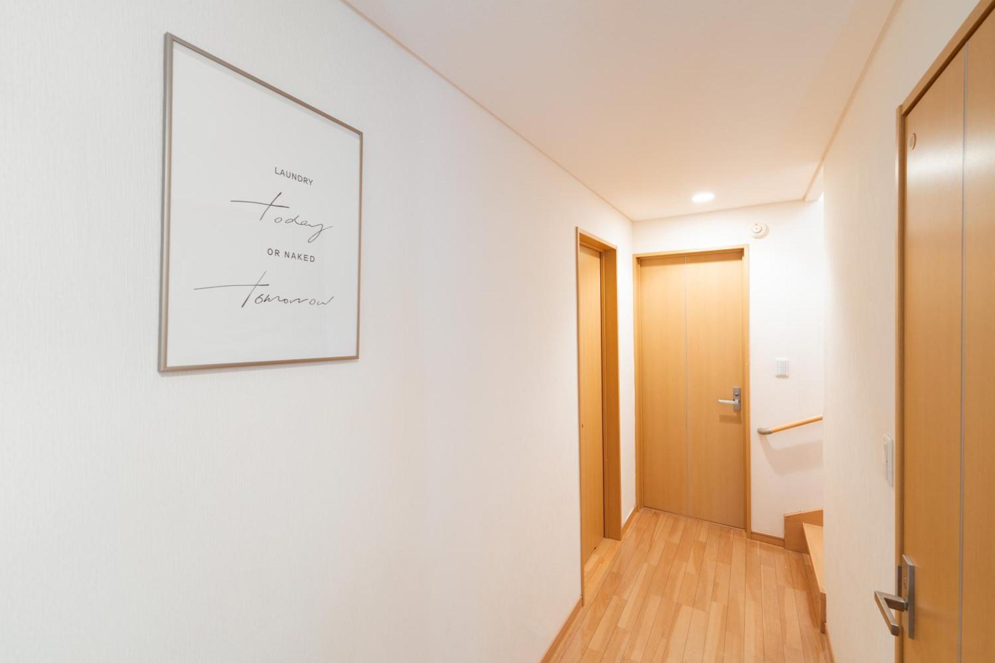 Villa Higashi Shinjuku Modern House Tokyo