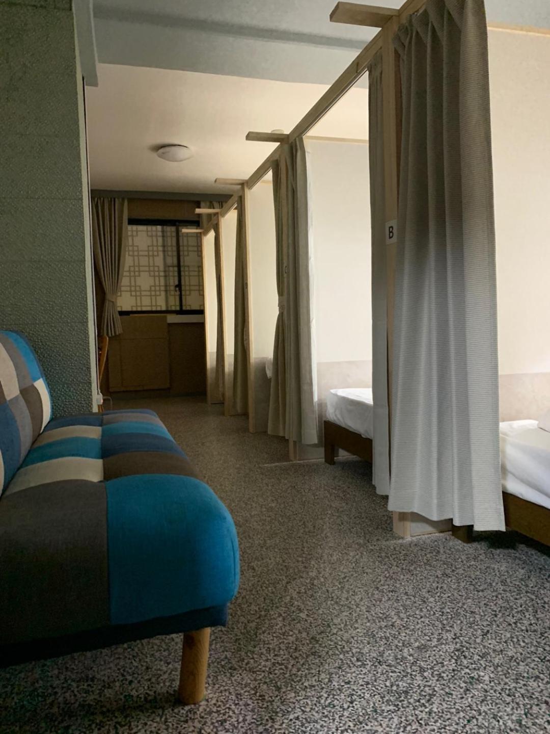 Shinjuku Sky Capsule hotel Tokyo