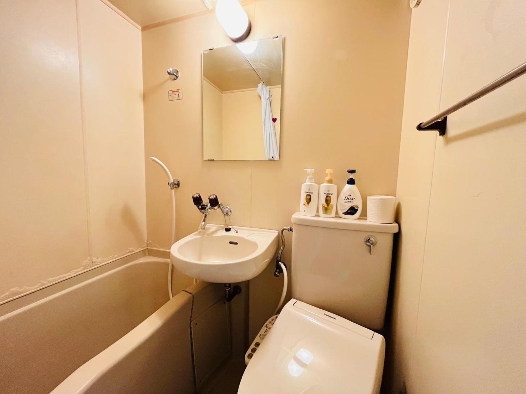 Apartment Shinjuku Area 6mins To Station Good Location Max For 2people Wi-fi Free Unlimited *