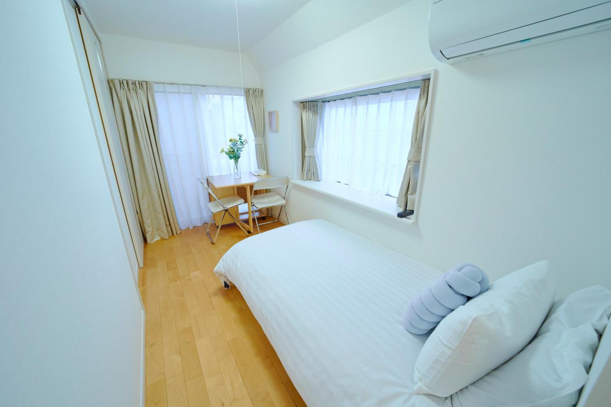 Shinjuku Deep Lane Local Villa