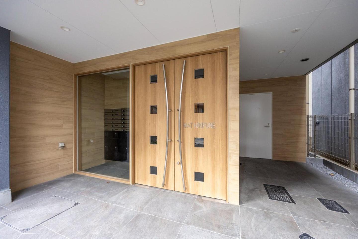 Apartment Mat Hikifune *