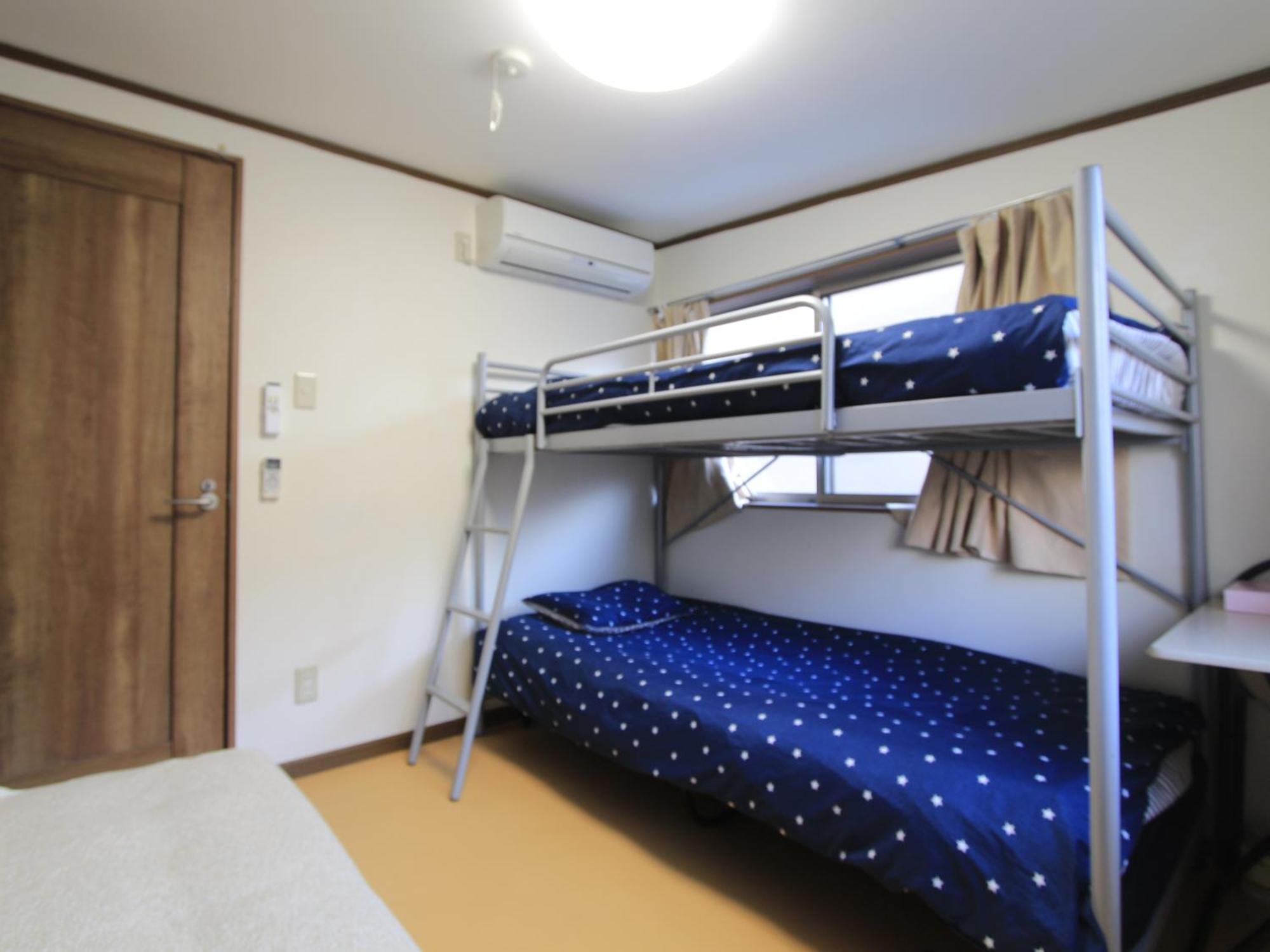和貴ビル Apartment