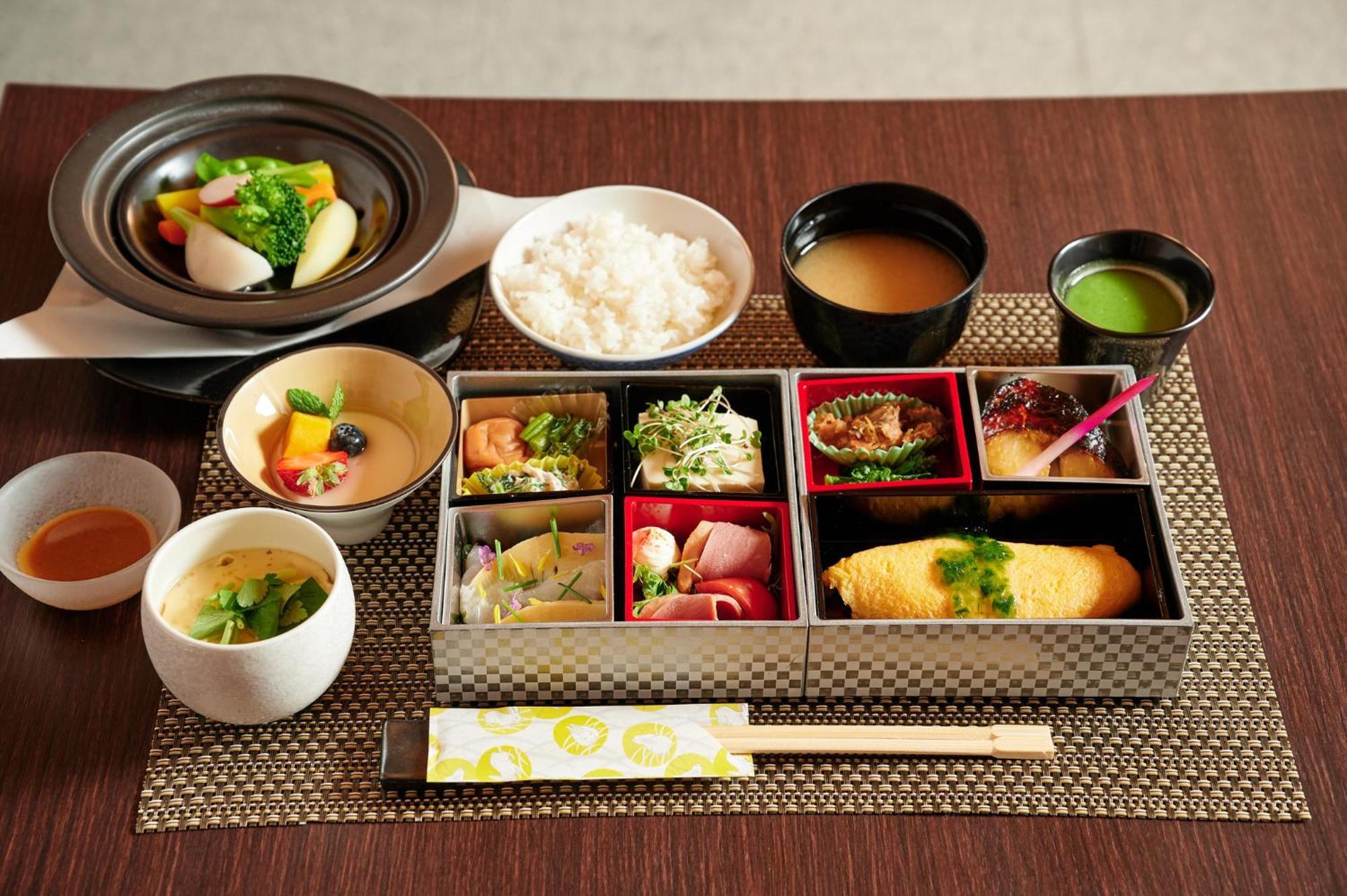 Intercontinental Bay By Ihg Hotel Tokyo