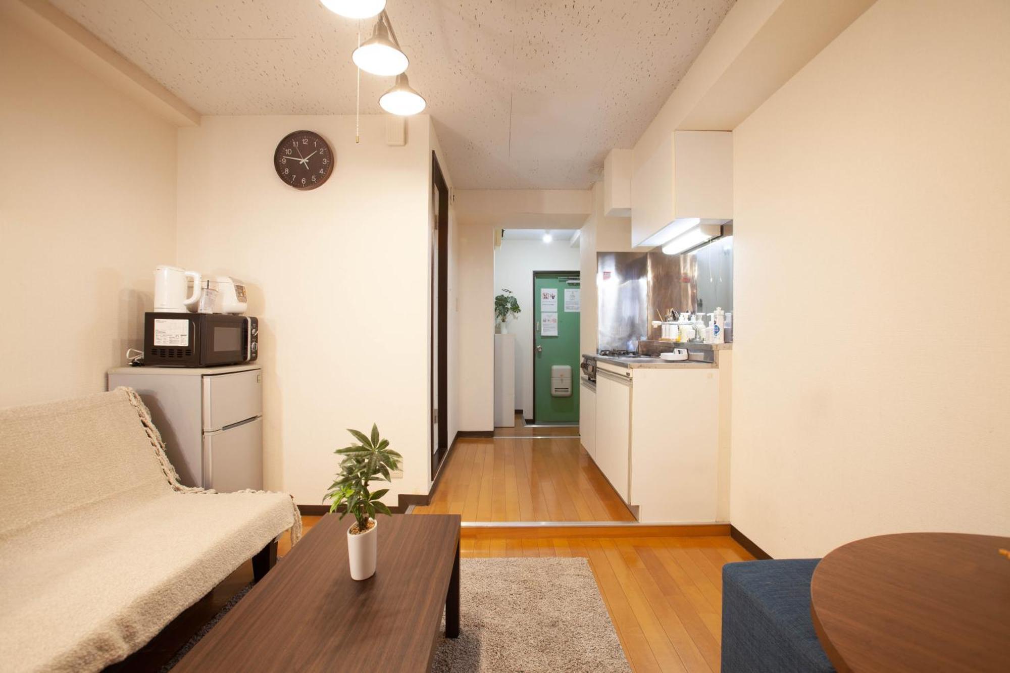 Apartment Hojo Building *