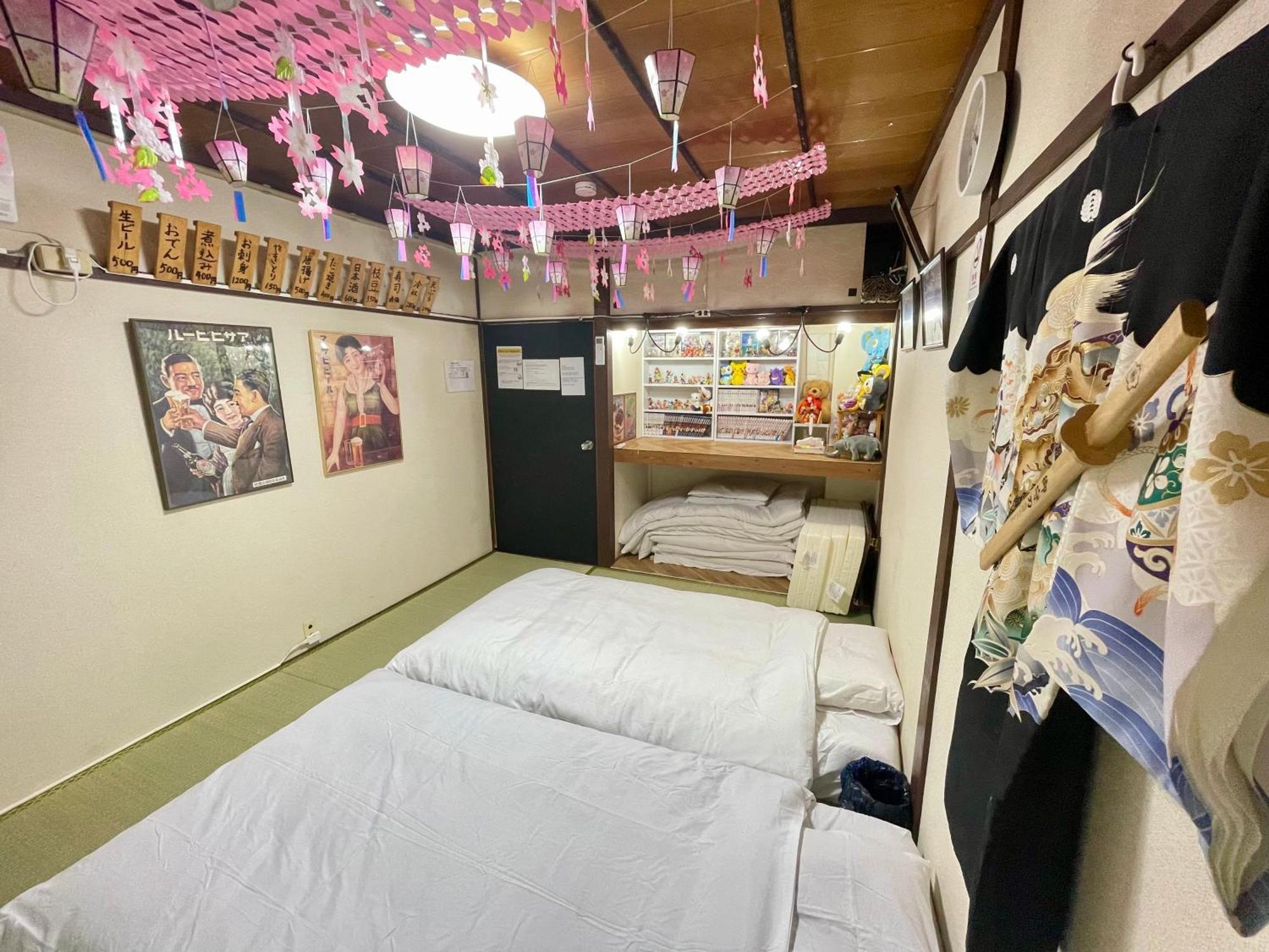 Cool Syowa Retro Style Manga&anime Sinjuku Kabukicho Tokyo