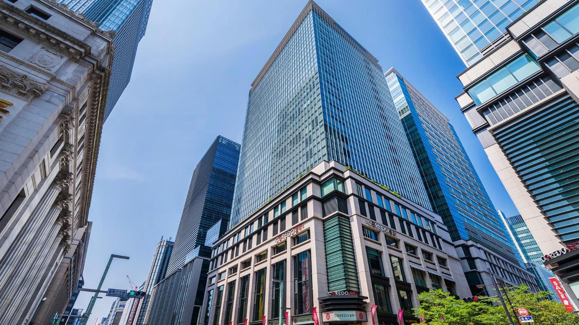 Toyoko Nihombashi Mitsukoshi Mae A4 Tokyo