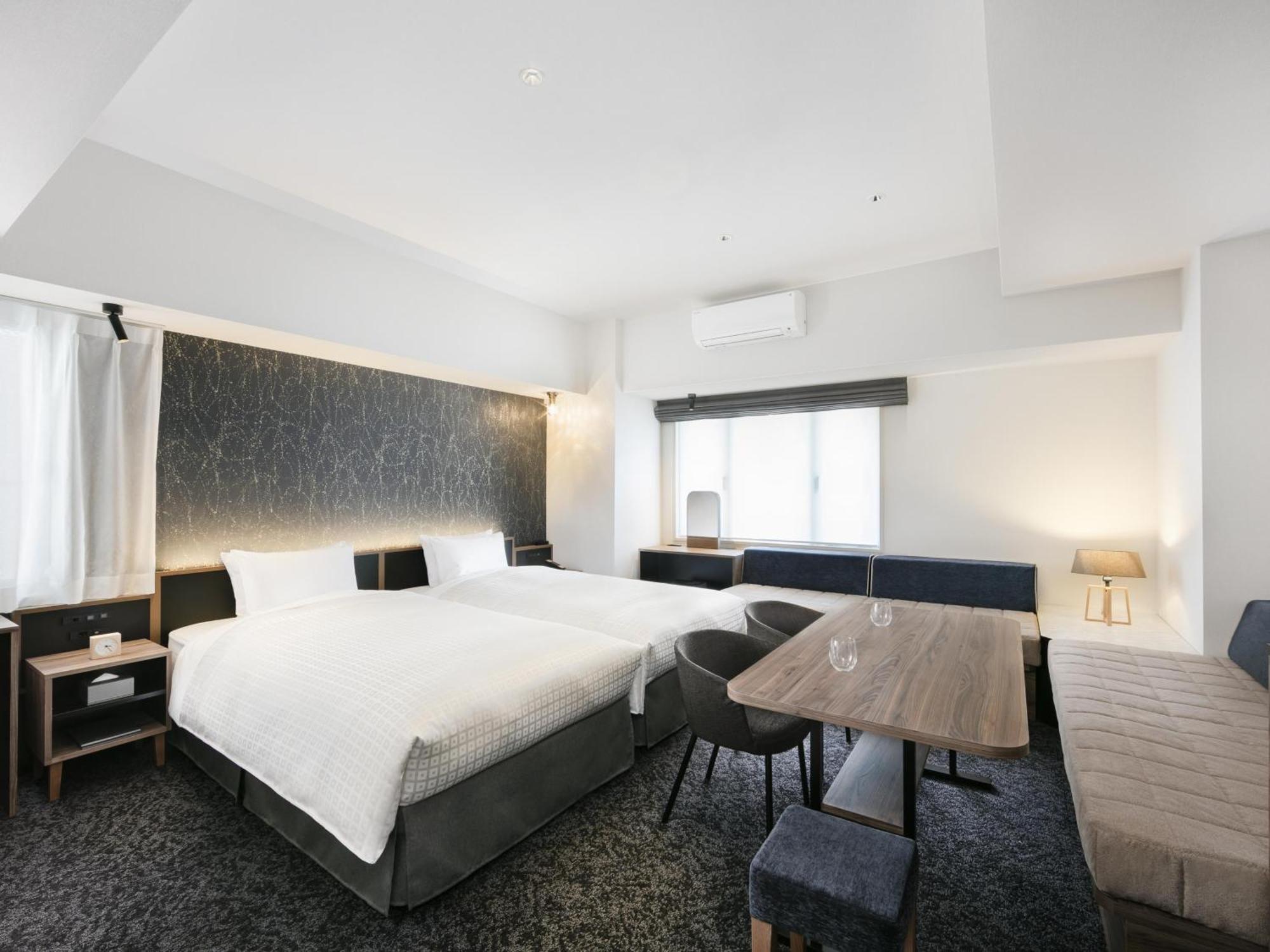 Tokyu Nishi Shinjuku 3*